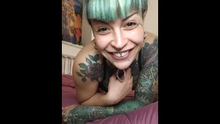 Sexy Inked Model Playing in Cam for Cash