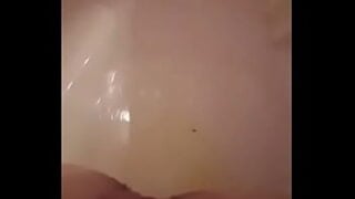 Pissing French Girl